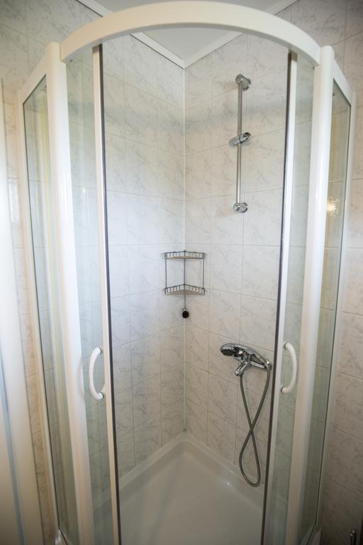 קריקווניצה Apartments Adria מראה חיצוני תמונה