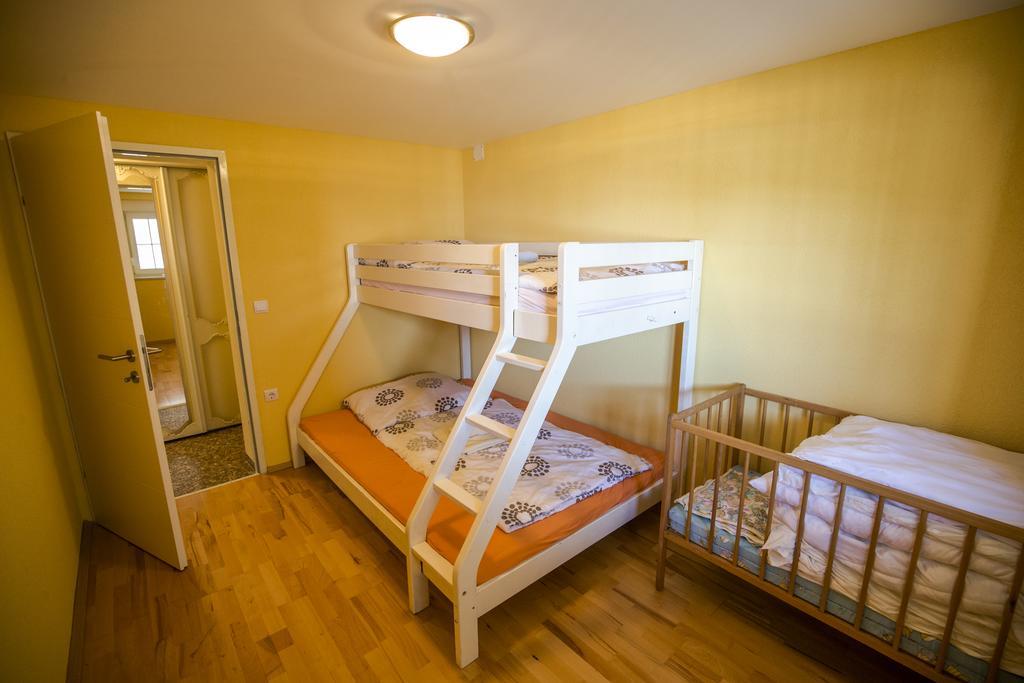 קריקווניצה Apartments Adria מראה חיצוני תמונה